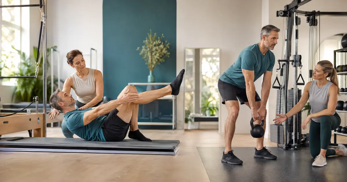 Confronto tra esercizio Pilates controllato e allenamento di forza progressivo per il mal di schiena